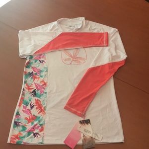 Carve designs rashguard